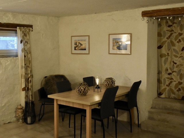 Studio dining area