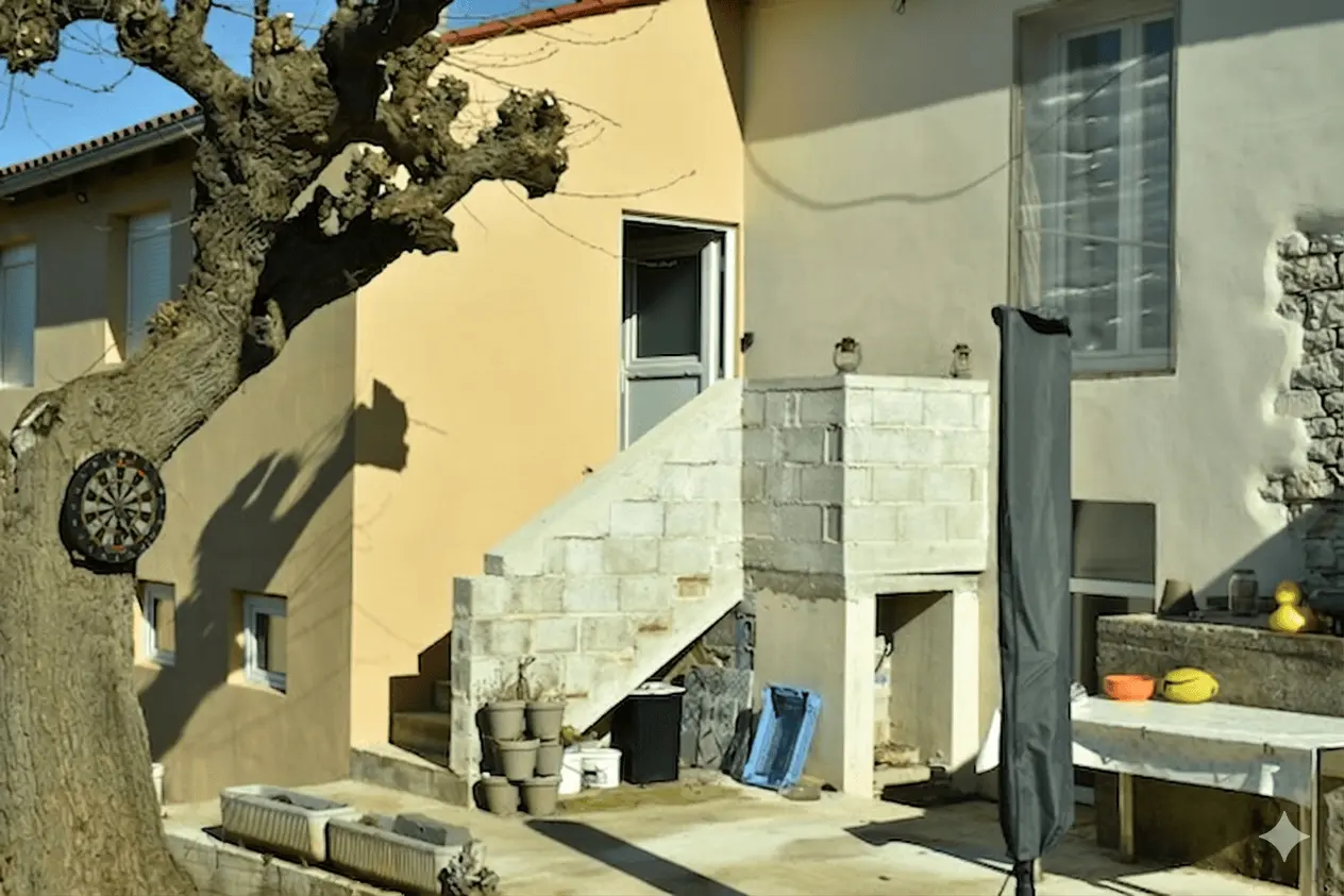 Villa rear and garden