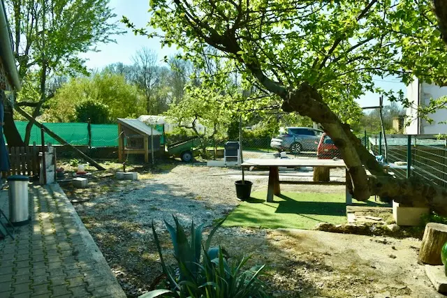 Summer kitchen and garden